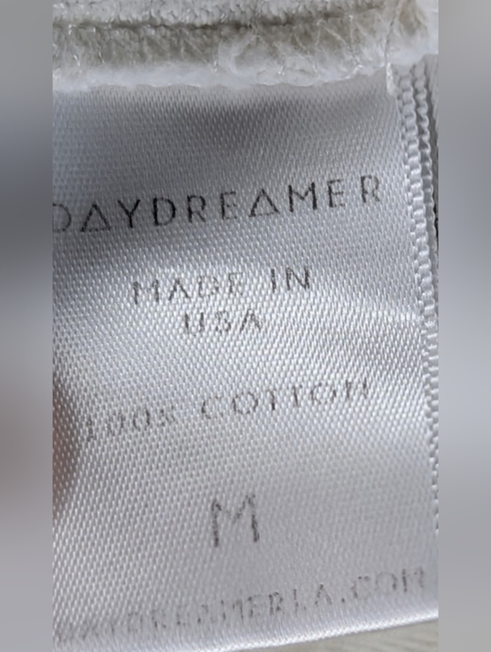 DAYDREAMER QUEEN NIGHT AT THE OPERA TEE size medium - Picture 9 of 9